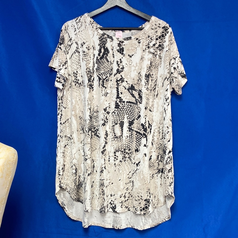 Pink Coconut Women’s Snake Skin Print Tee (4003)